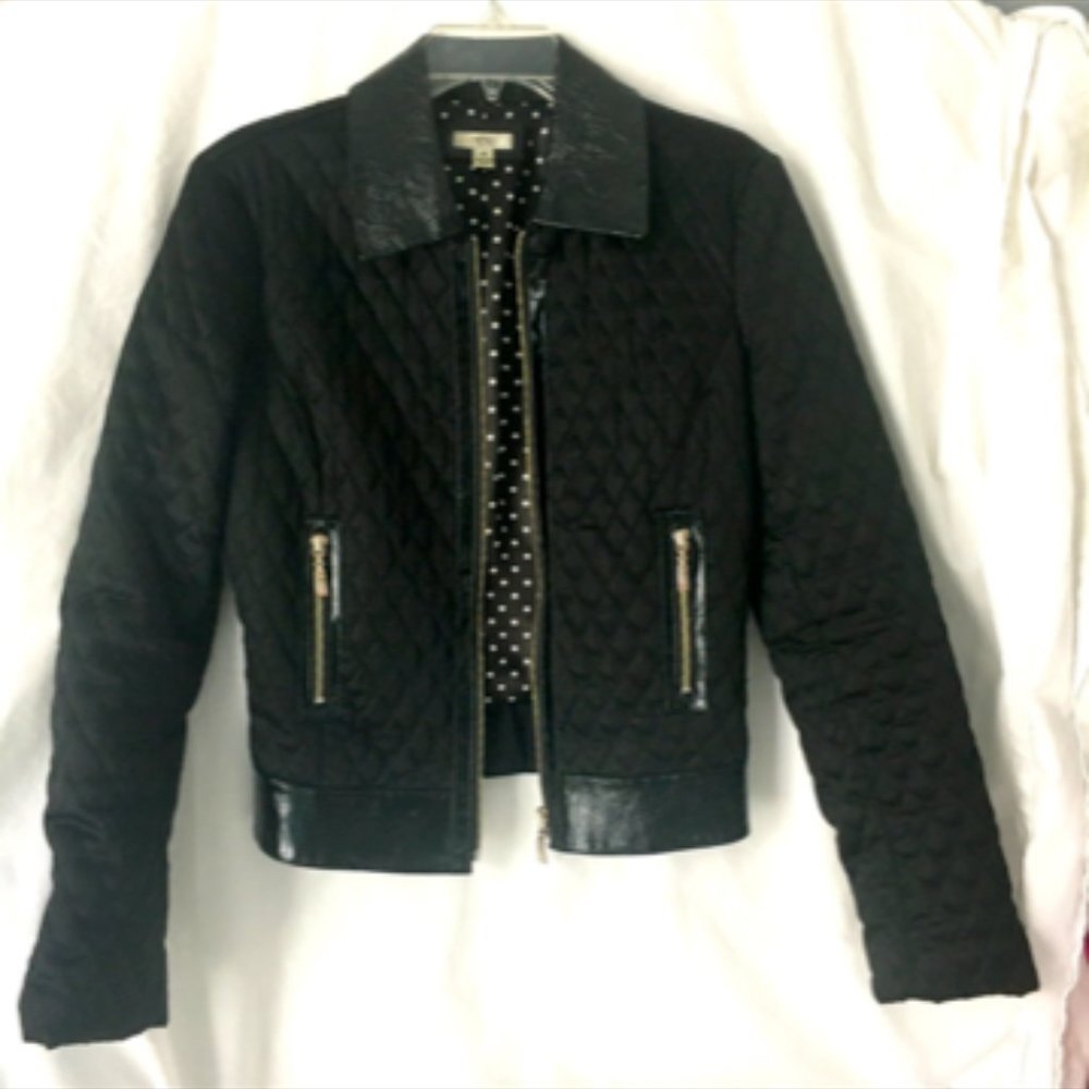 Cache black quilted and leather jacket. Beautiful lightweight coat for fall. - Picture 2 of 7